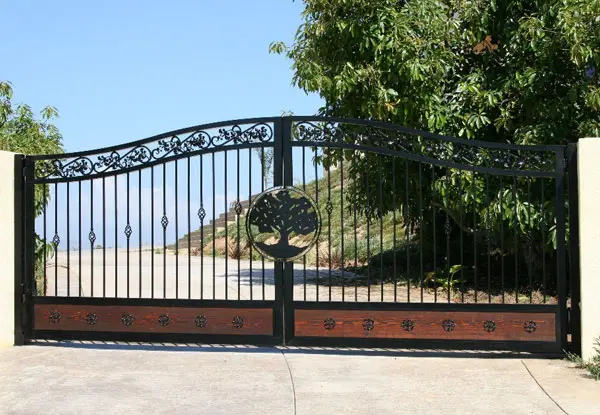Swing Iron Driveway Gates Ramona